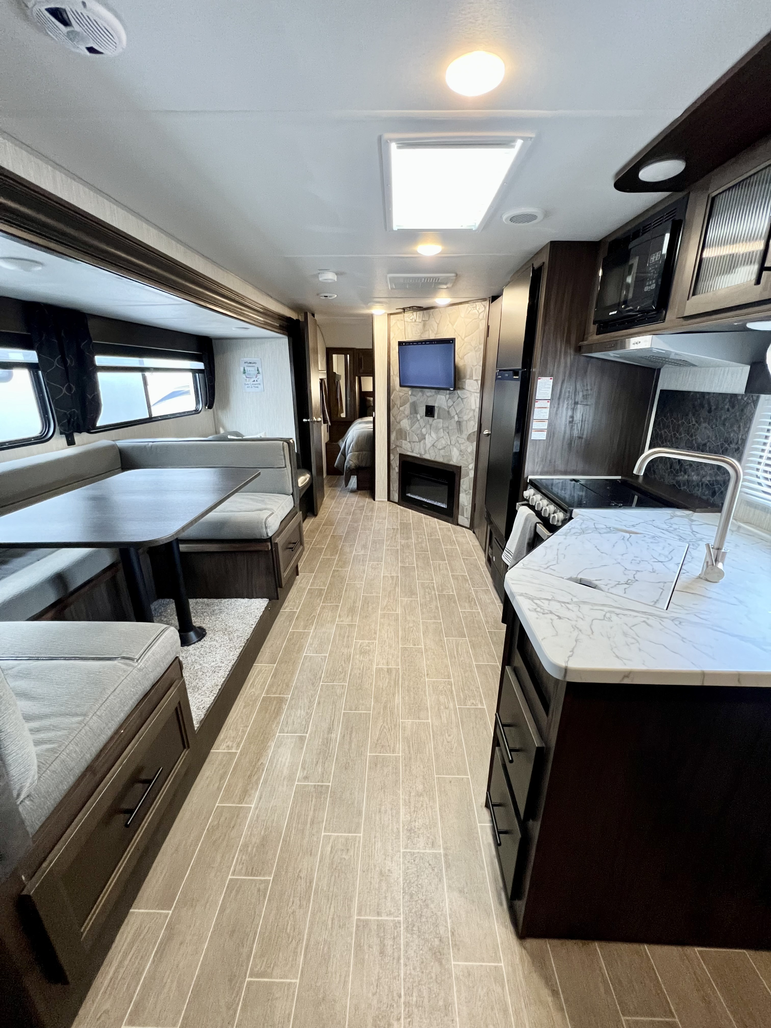 Travel trailer RV Rental 